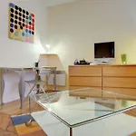 Place de l\'Odéon sur cour très calme